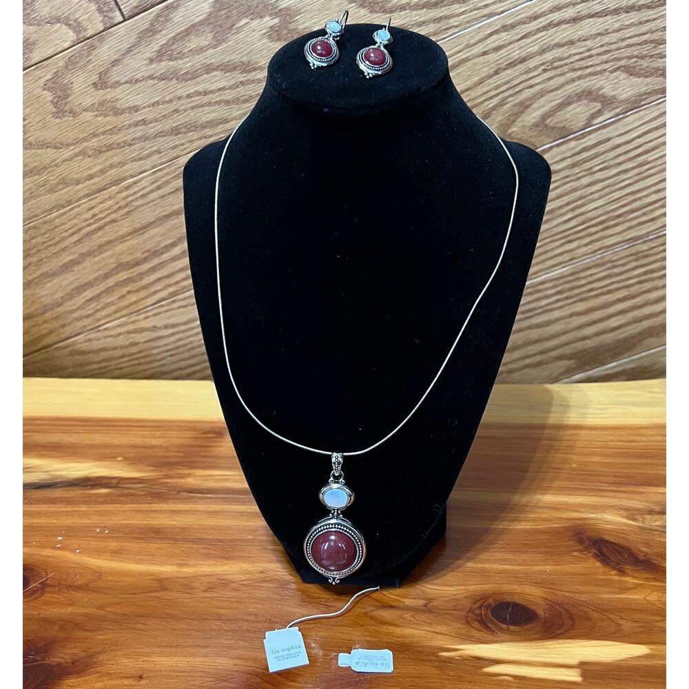 Lia Sophia NEW Necklace &‎ Earring Set Dangle MOP Silver Tone Burgundy Stone